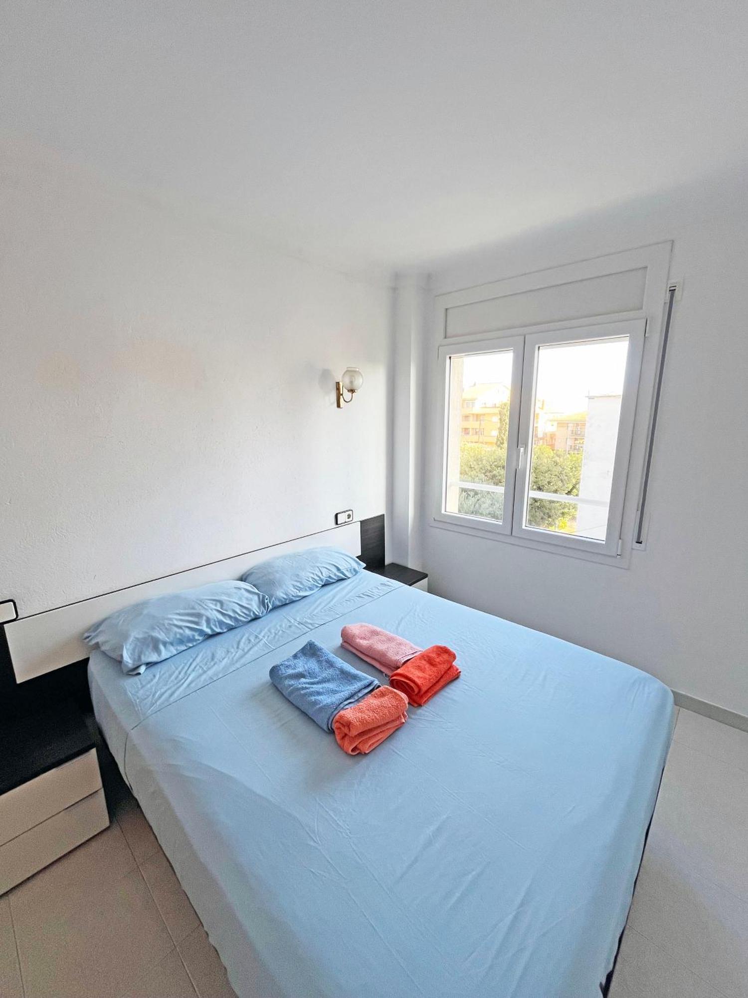 Apartamento De 3 Habitaciones En El Centro L' Escala Exterior foto