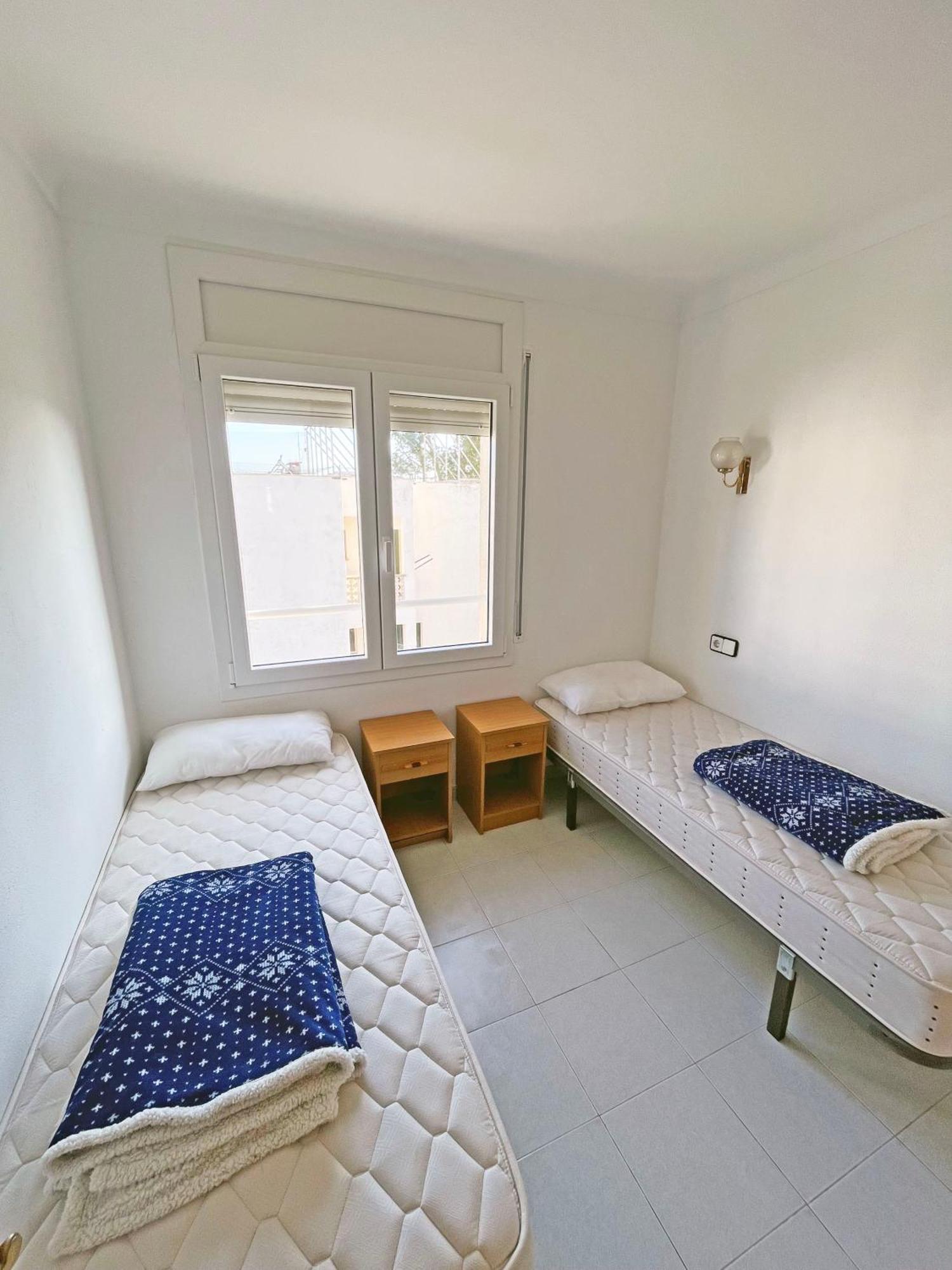 Apartamento De 3 Habitaciones En El Centro L' Escala Exterior foto